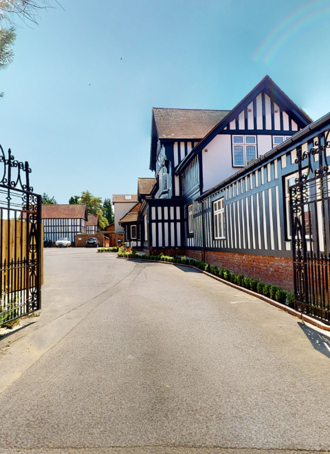 Churchill’s Manor
